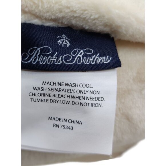 Brooks Brothers Oversized Luxe Plush King Blanket 112"x92" Cream 100% Polyester - Picture 6 of 10